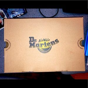 Dr. Martens (airwave) new empty box for vegan 1460 shoes